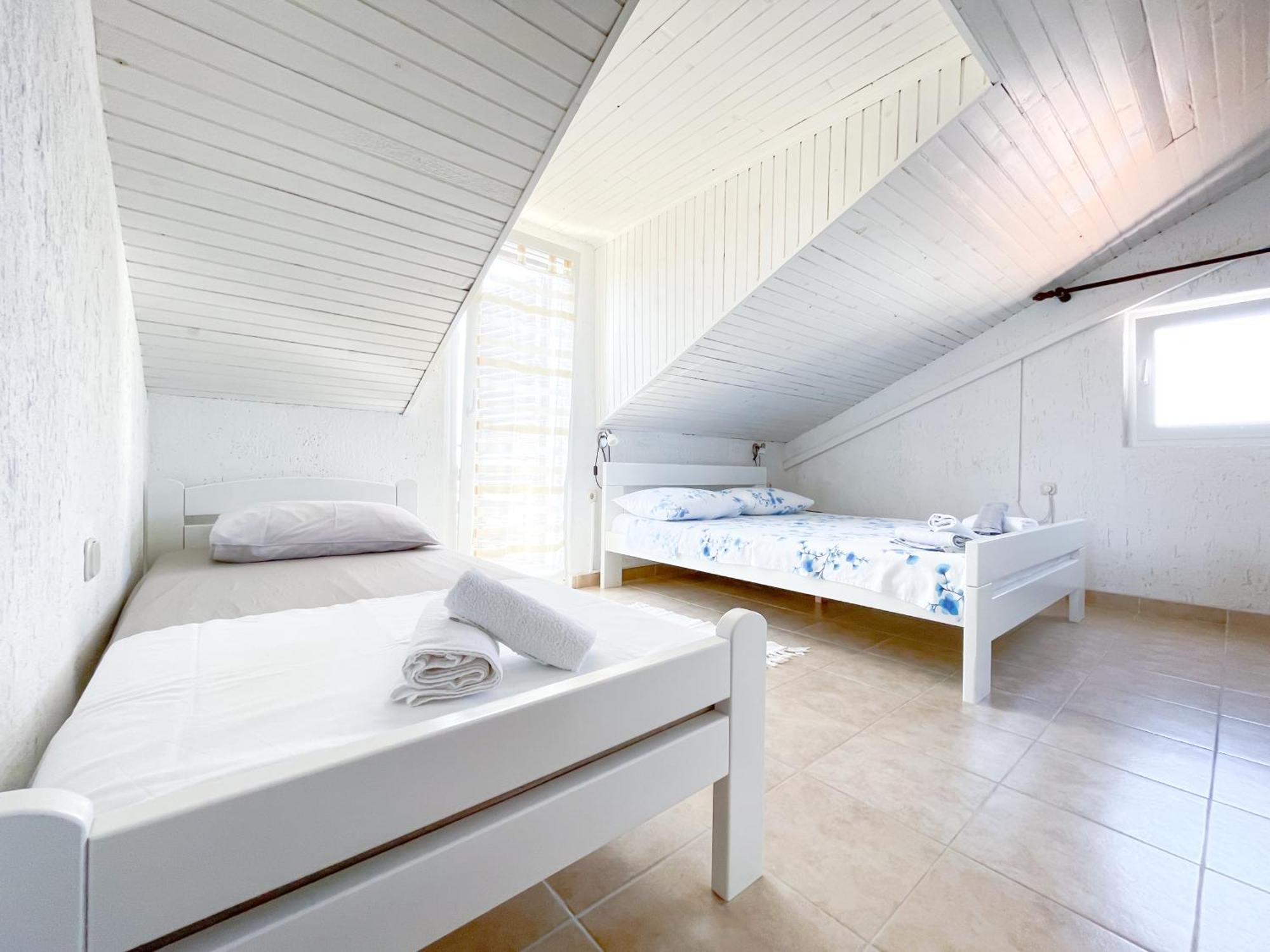 Bed&Breakfast Drage Rum bild